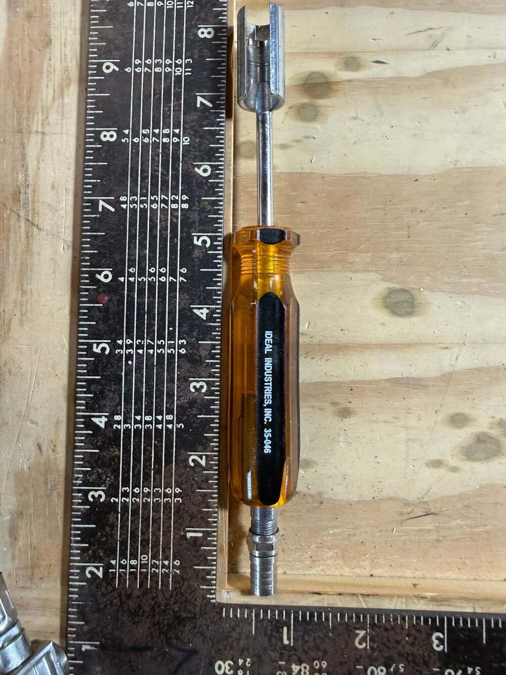 Ideal Industries 35-046 F-Connector Installation and Removal Tool